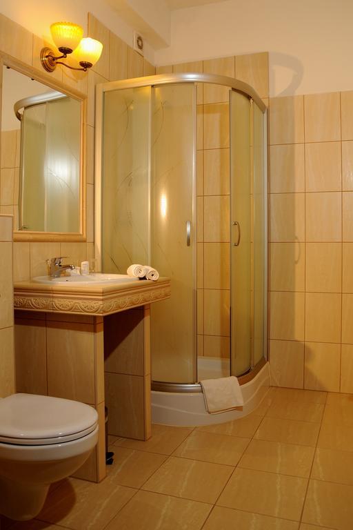 Folwark Stara Winiarnia Hotel Mszana Dolna Room photo